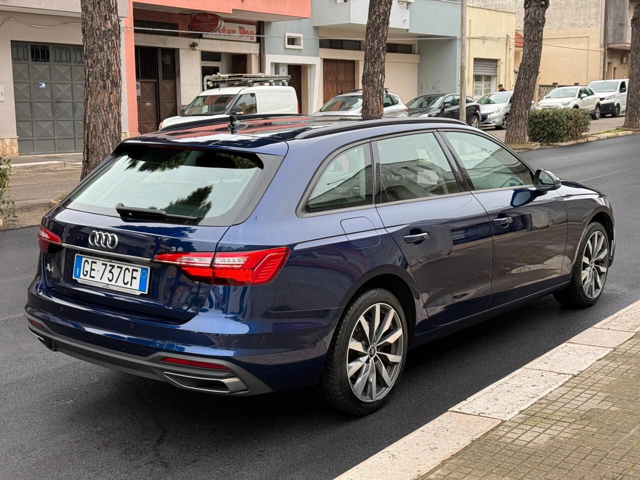 Audi A4 Avant 40 g-tron Stronic NAVI COCKPIT LED