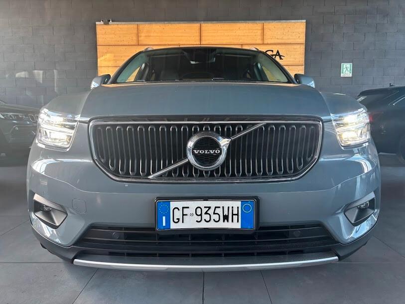 Volvo XC40 B4 AWD Geartronic Momentum Pro