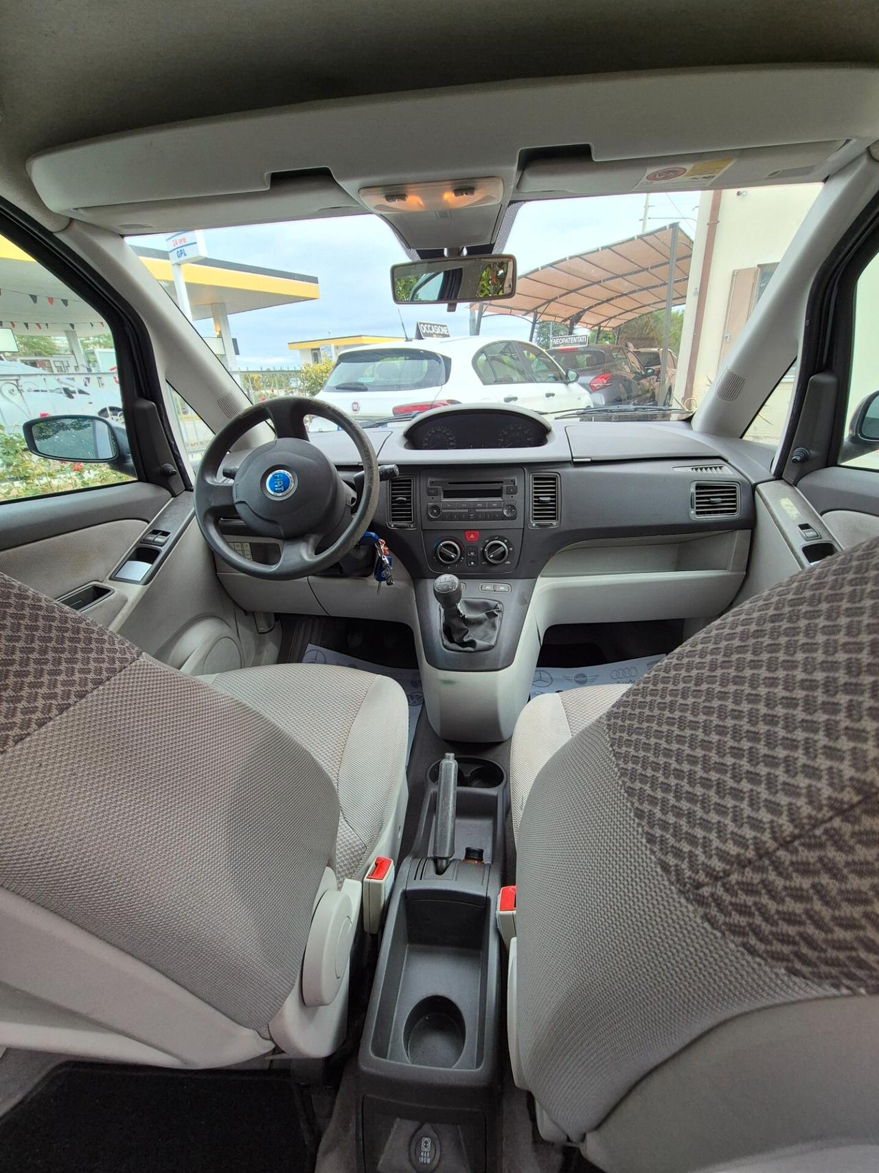 Fiat Idea Active
