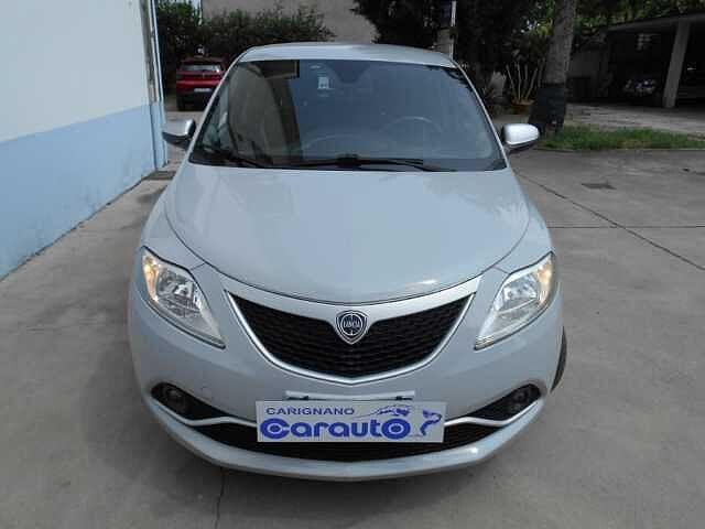 Lancia Ypsilon 1.2 69 cv 5p GPL Ecochic Mya