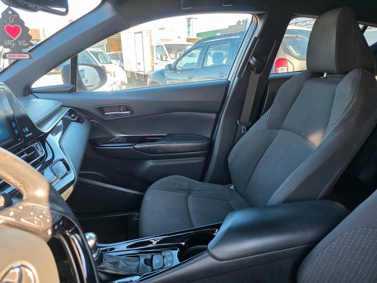 Toyota C-HR 1.8 Hybrid E-CVT Trend