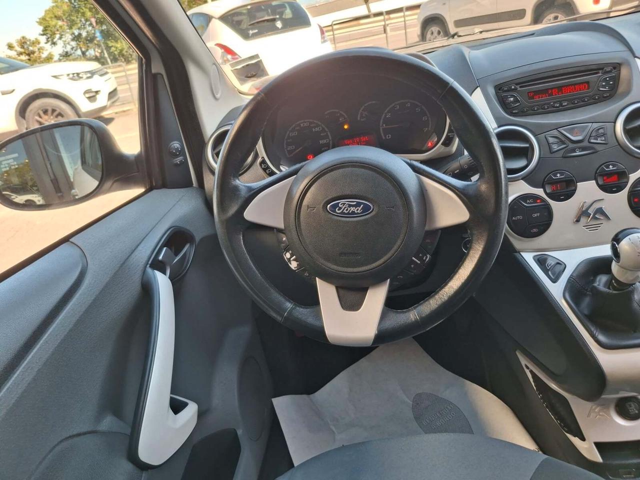Ford Ka Ka+ 1.2 8V 69CV Titanium