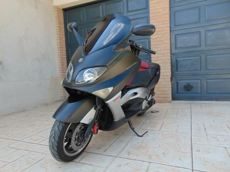 Yamaha T Max
