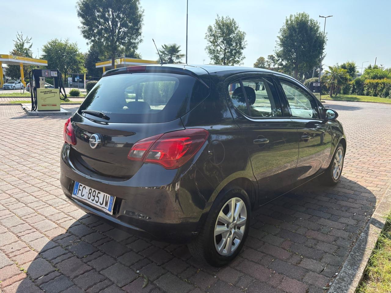Opel Corsa 1.4 90CV GPL Tech 5 porte b-Color