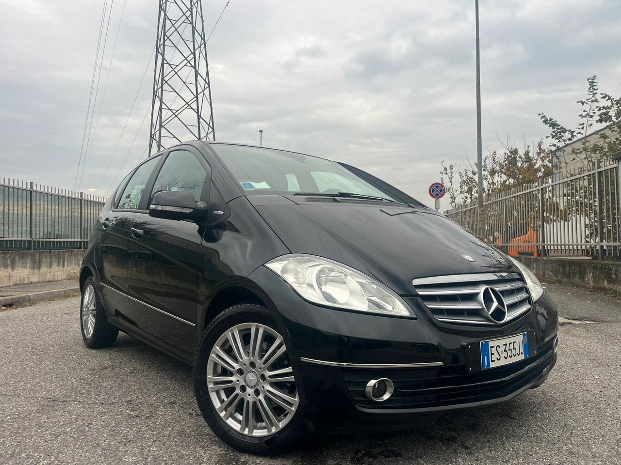 Mercedes-benz A 160 exclusive benz solo 99.000km