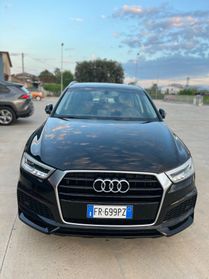 Audi Q3 2.0 TDI 120 CV Young