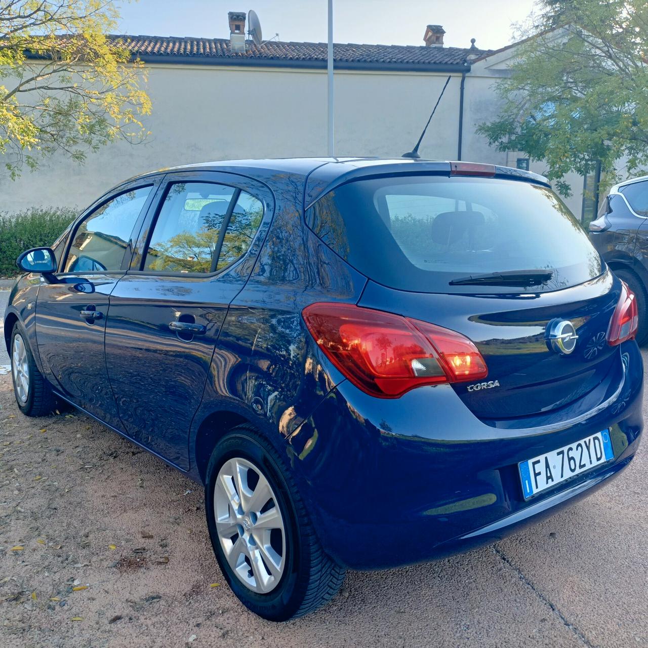 Opel Corsa 1.4 90CV GPL NEOPATENTATI 2015