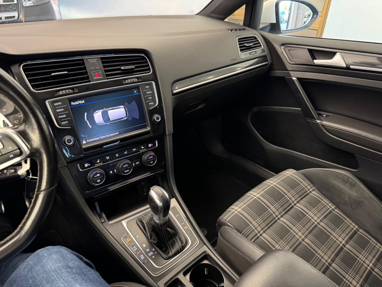 Volkswagen Golf GTD 2.0 TDI DSG 5p. BlueMotion Technology