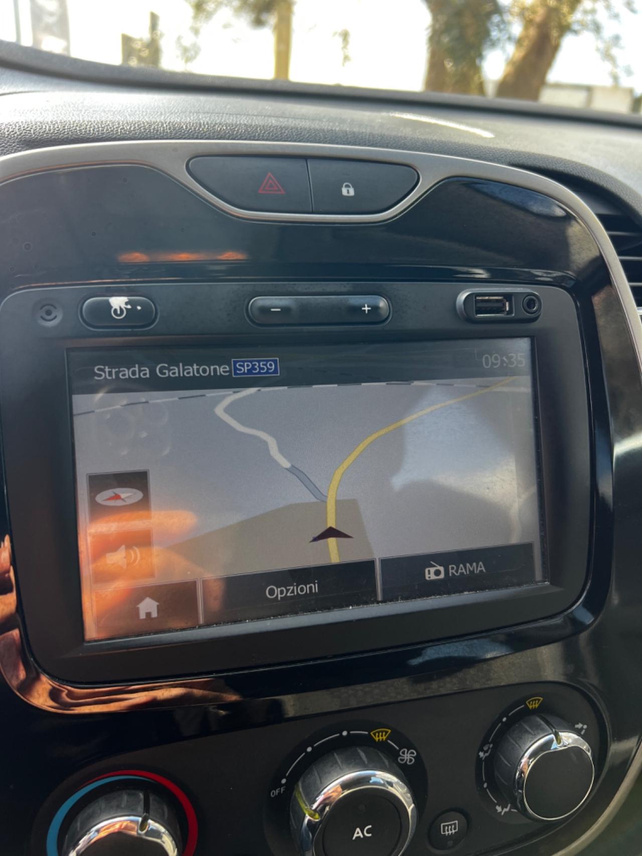 Renault Captur 1.5 dCi 8V 90 CV EDC Energy R-Link xfetta!!!