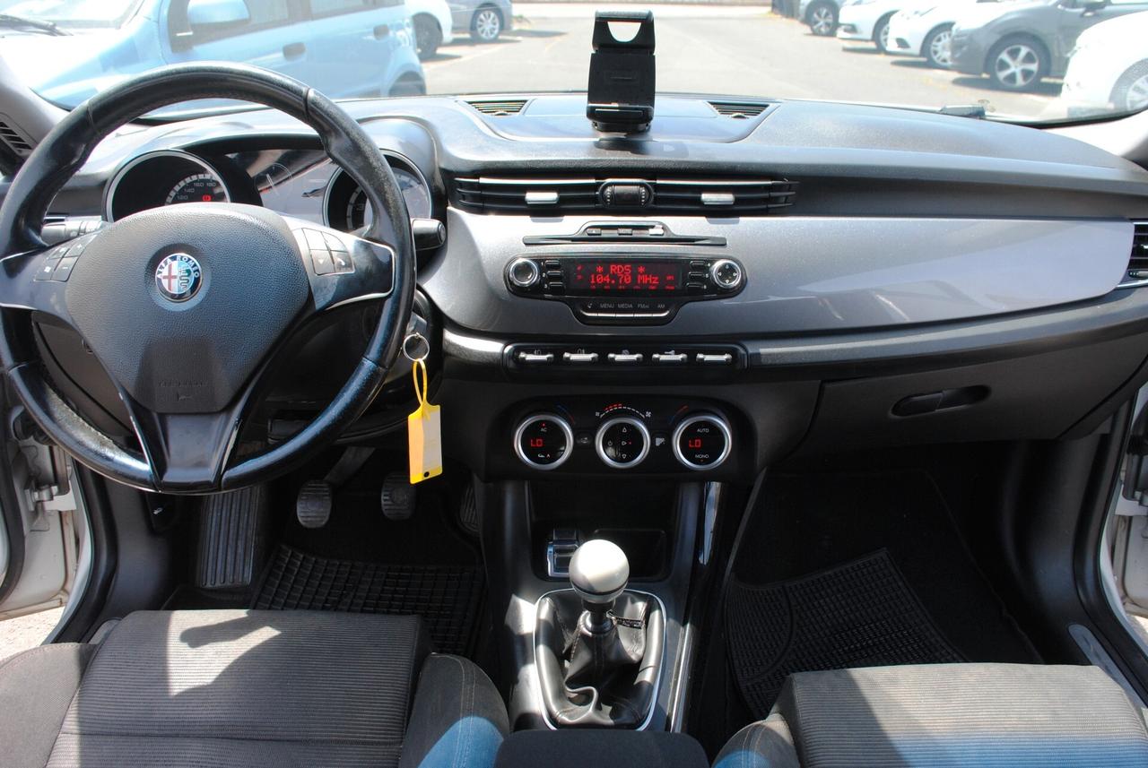 ALFA ROMEO GIULIETTA 1.4 T 120 CV OK NEOPATENTATI