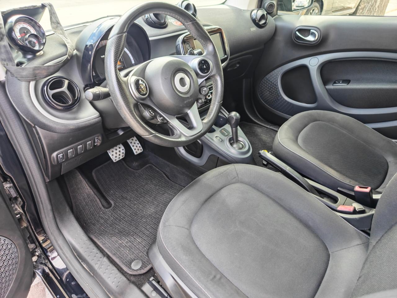 Smart ForTwo 90cv Turbo Twinamic Nightrunner Brabus