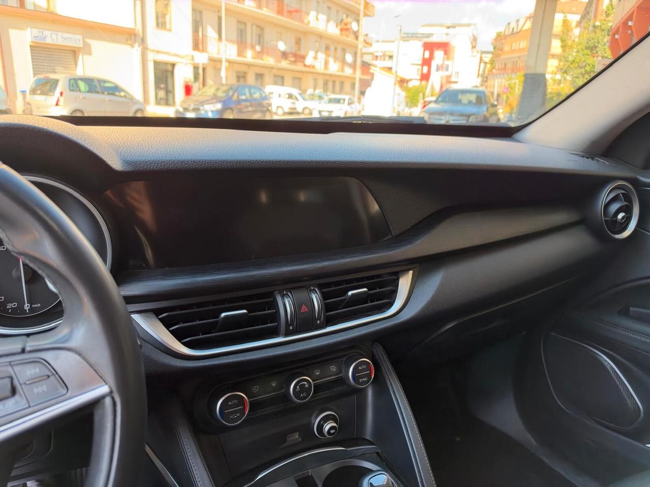 Alfa Romeo Stelvio 2.2 Turbodiesel 180 CV AT8 RWD Executive