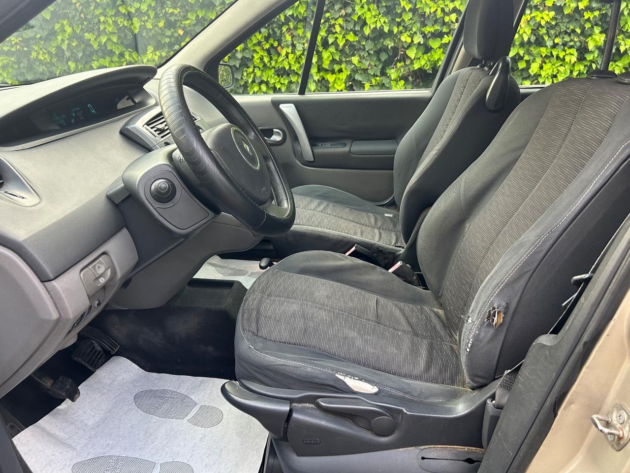 Renault Scenic 1.9 dCi Dynamique