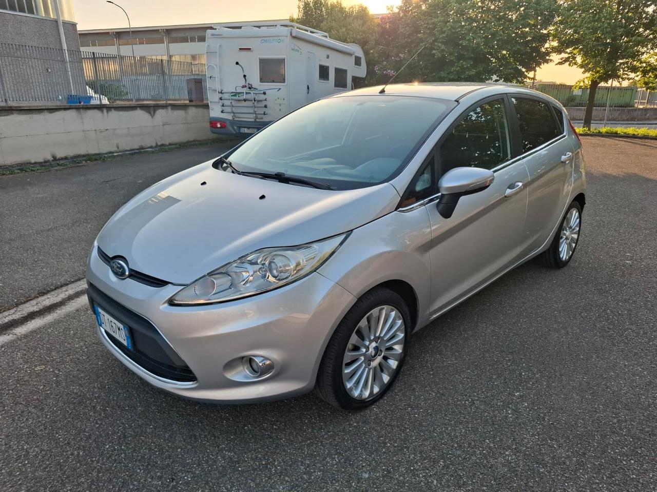 Ford Fiesta 1.2 5 porte SOLAMENTE 60.000 KM