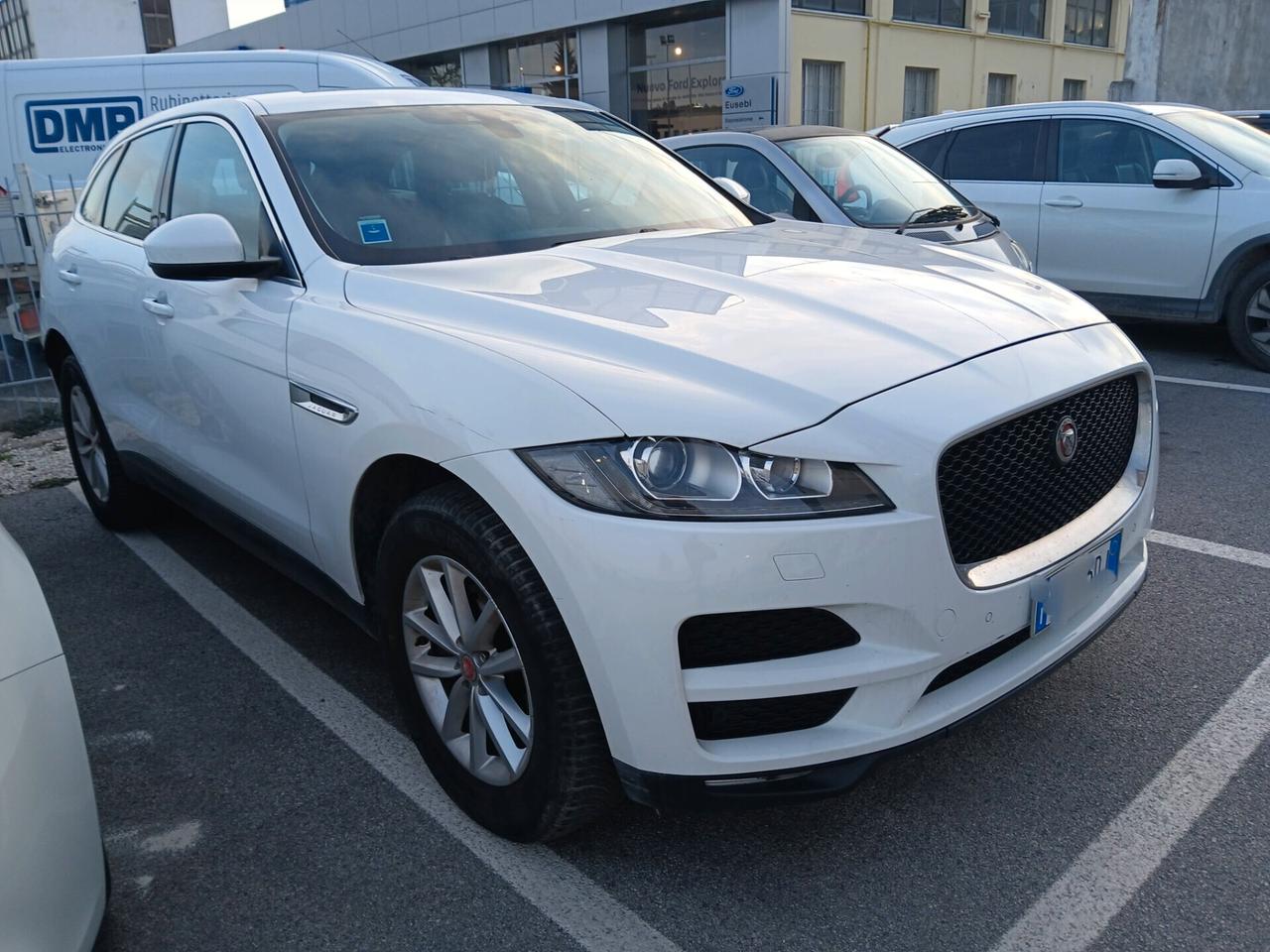 Jaguar F-Pace 2.0 D 180 CV AWD aut.Prestige