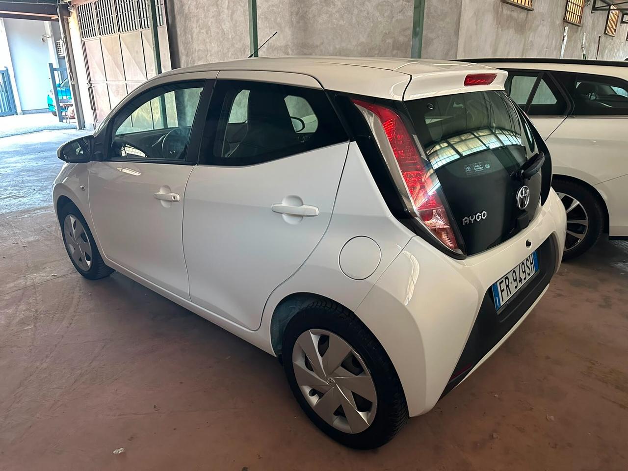 Toyota Aygo 1.0 VVT-i 72 CV 5 porte x-cool