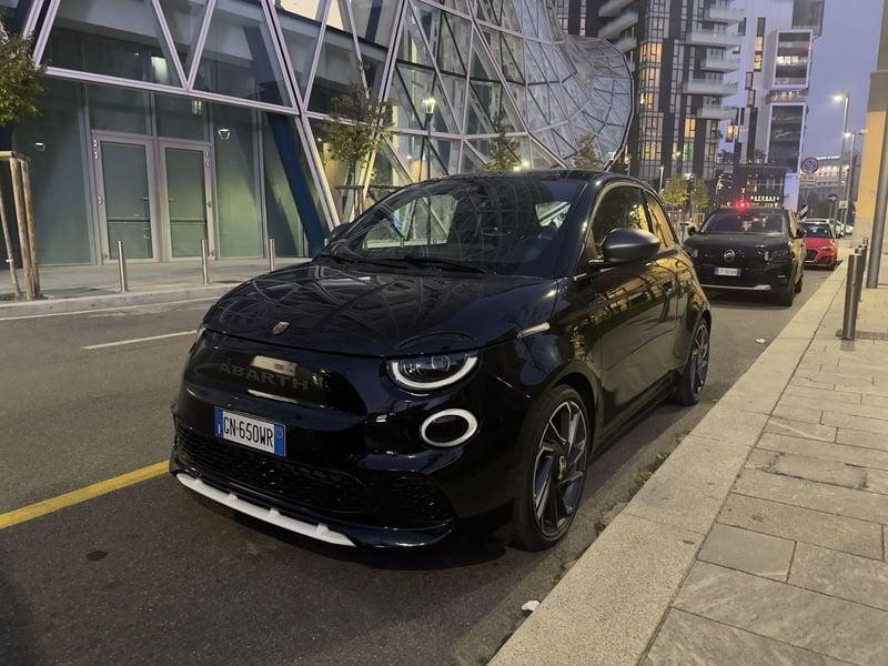 Abarth 500e TURISMO con FINANZIAMENTO