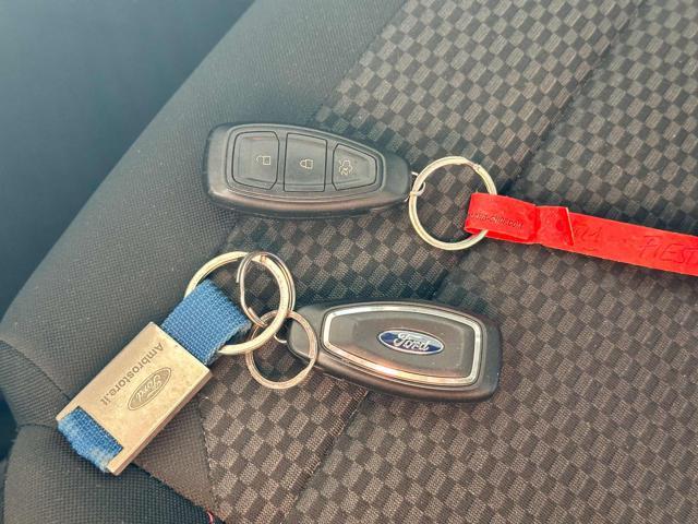 FORD Fiesta 1.0 Ecoboost 100 CV 5 porte ST-Line OK NEOPATENTAT