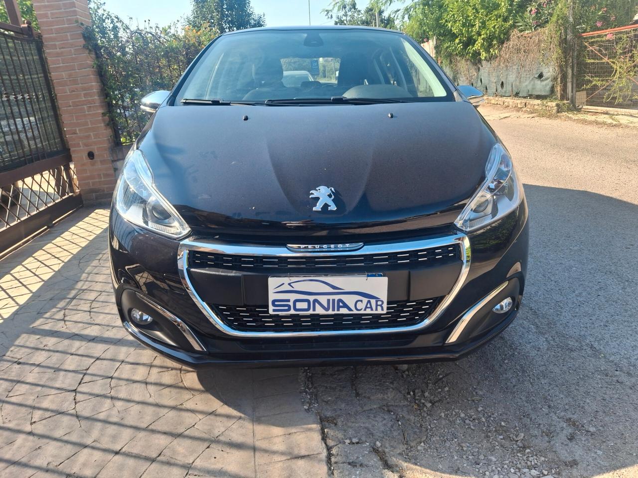 Peugeot 208 BlueHDi 75 5 porte Allure Neopatentati