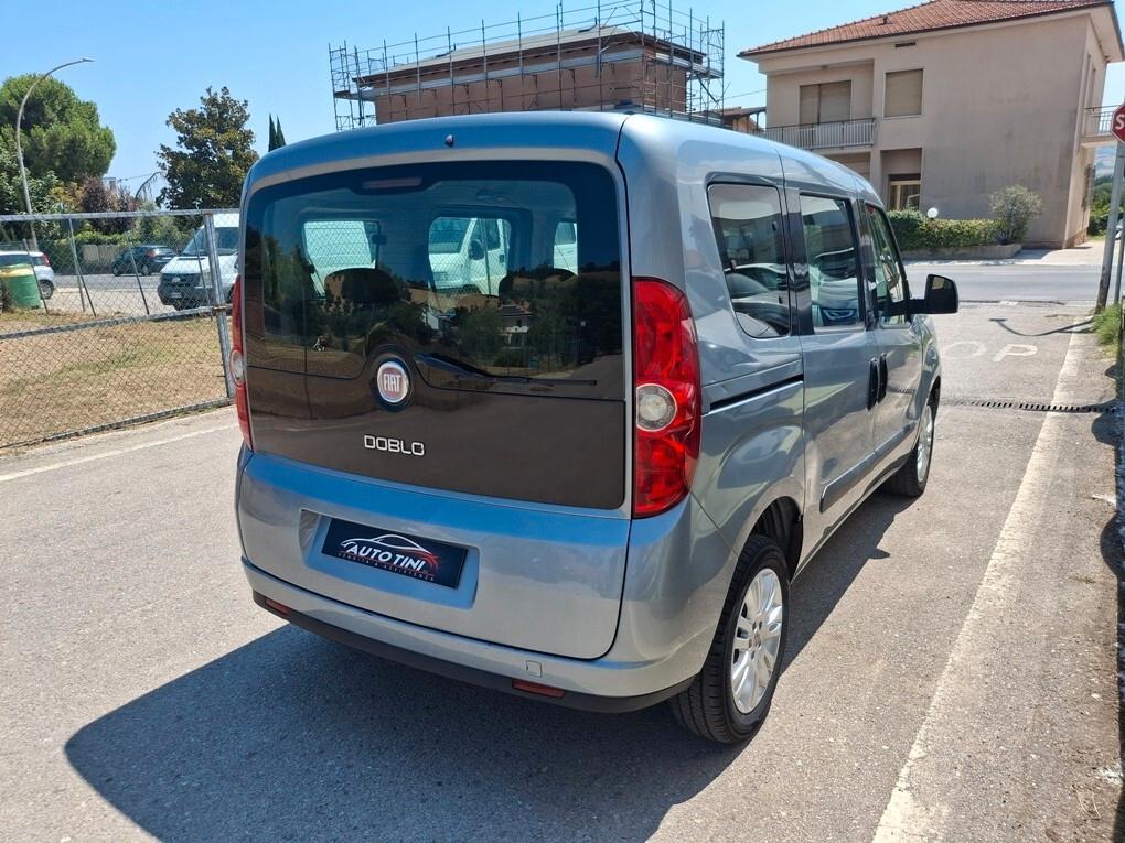 Fiat Doblò 1.6 MultijetDynamic 7 POSTI