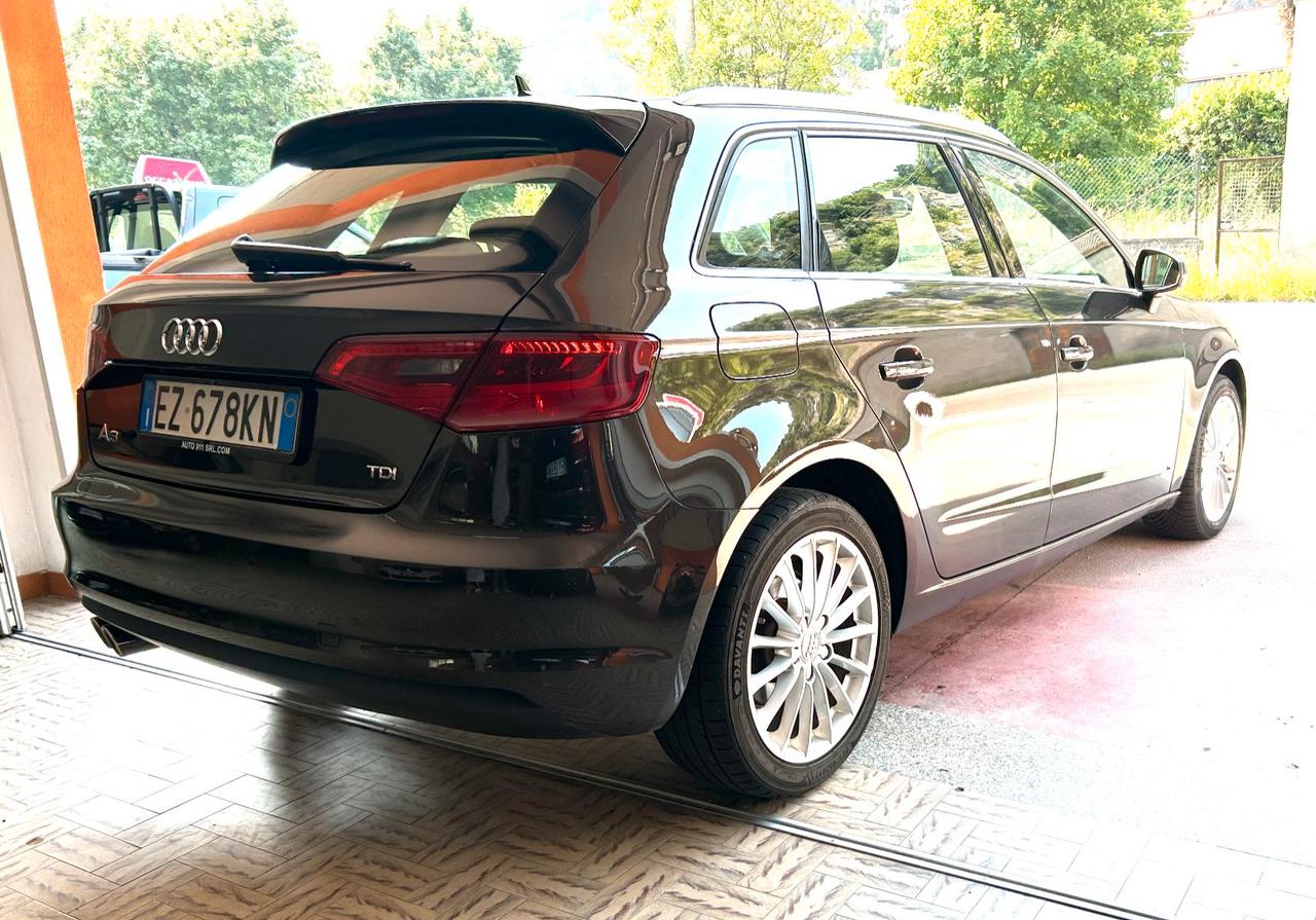 Audi A3 Sportback 2.0 tdi Ambition 150cv s-tronic E6