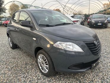 Lancia Ypsilon 0.9 TwinAir 85 CV 5 porte S&S Silver