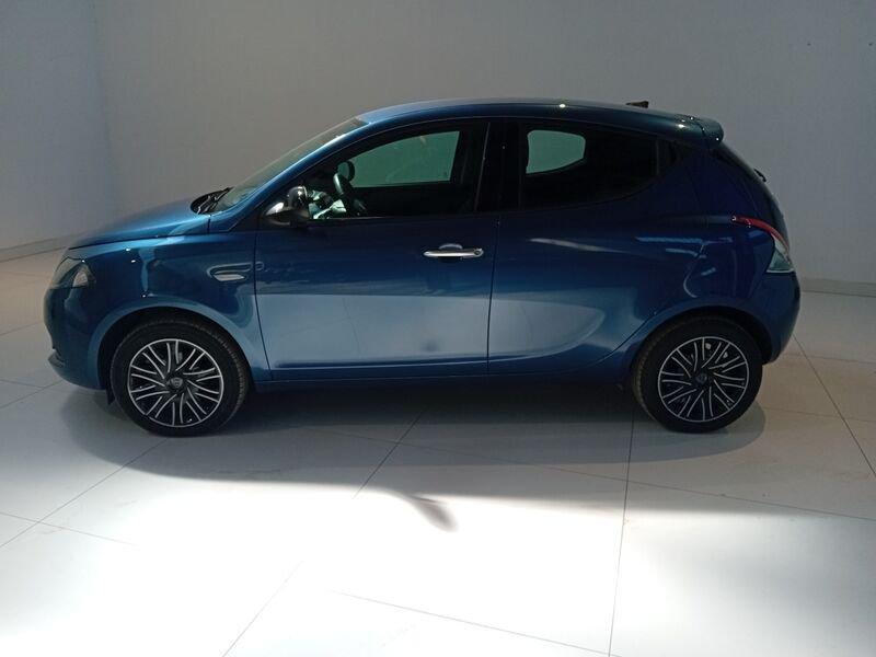 Lancia Ypsilon 1.0 FireFly 5 porte S&S Hybrid Gold
