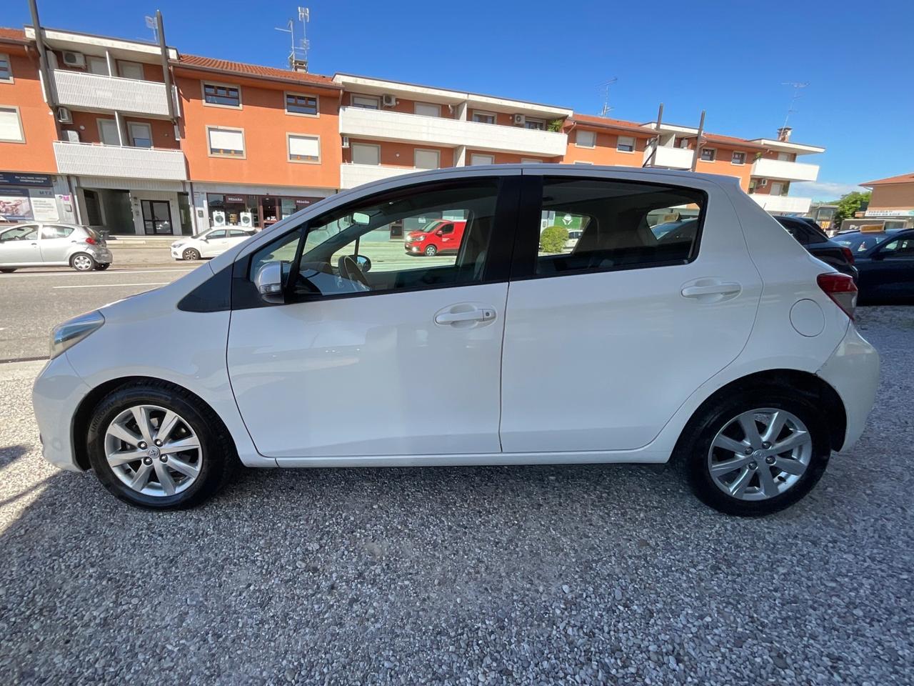 Toyota Yaris 1.4 D-4D 5 porte Lounge