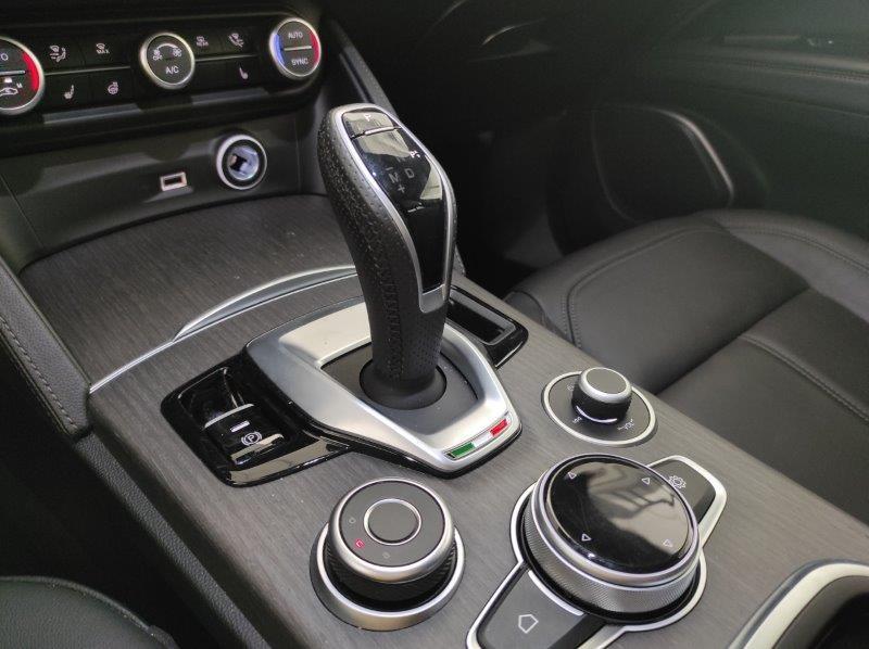 ALFA ROMEO Stelvio - Stelvio 2.0 Turbo 280 CV AT8 Q4 Ti