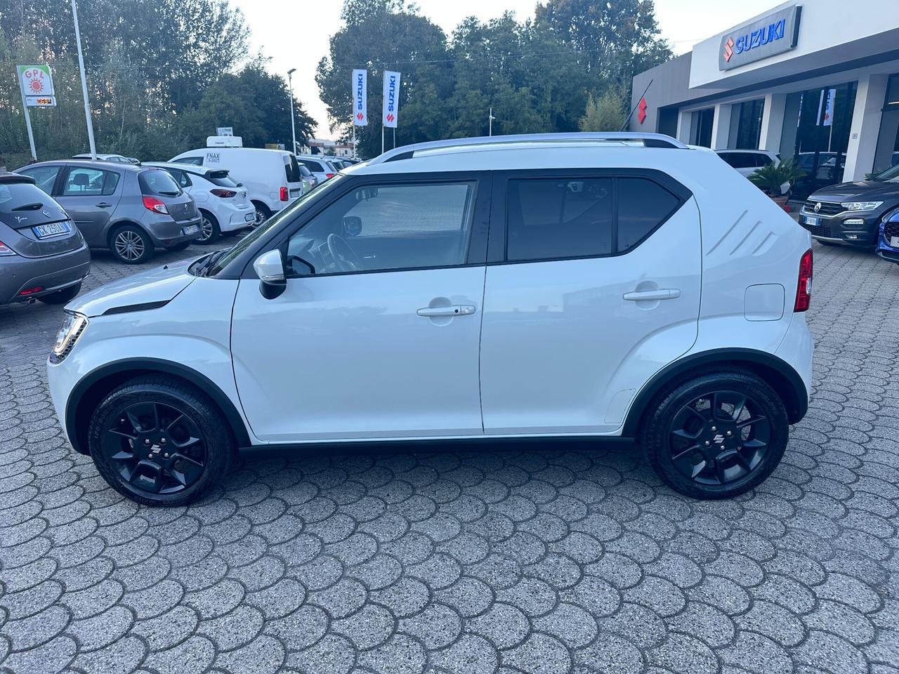 Suzuki Ignis 1.2 Hybrid Top