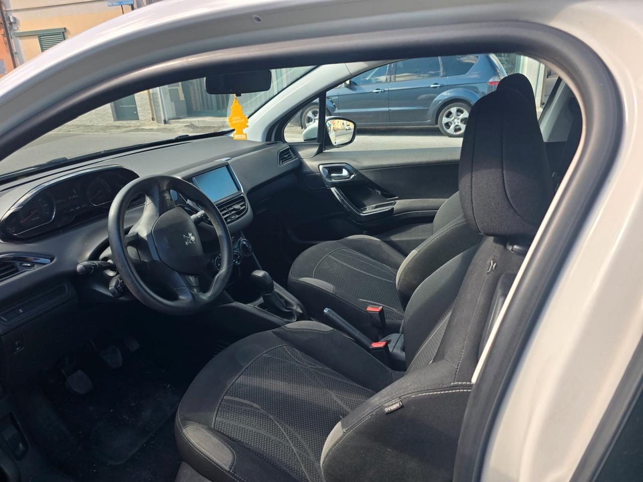 Peugeot 208 PureTech 68 3 porte Active