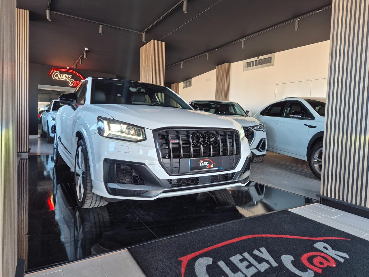 Audi Q2 SQ2 TFSI quattro S tronic sport 300 CV