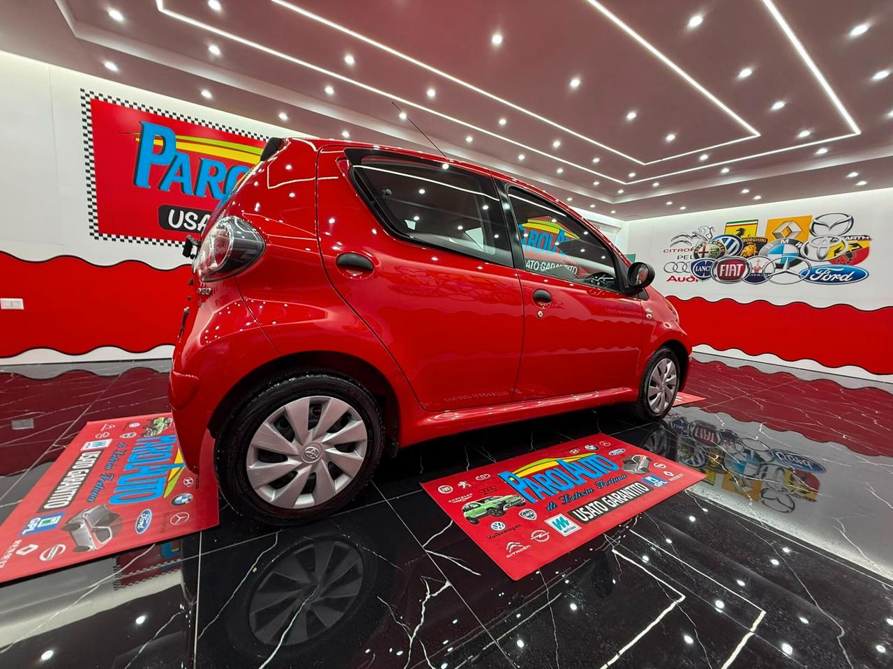 Toyota Aygo 1.0 68cv Connect - 2013