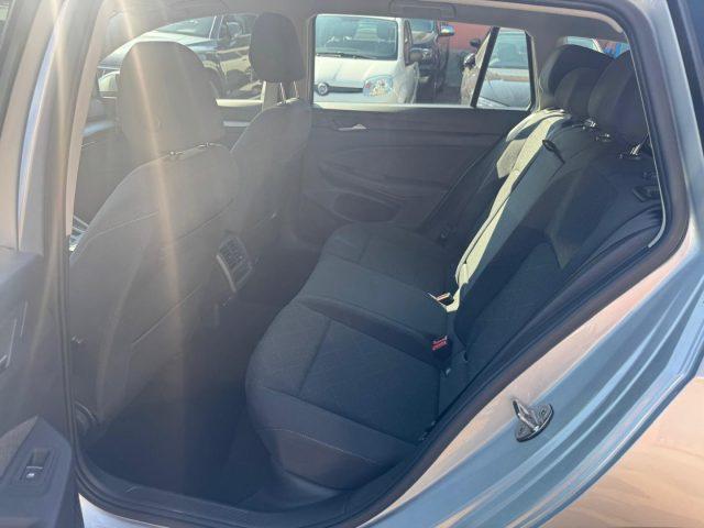 VOLKSWAGEN Golf Variant 1.5 eTSI EVO ACT DSG LIFE