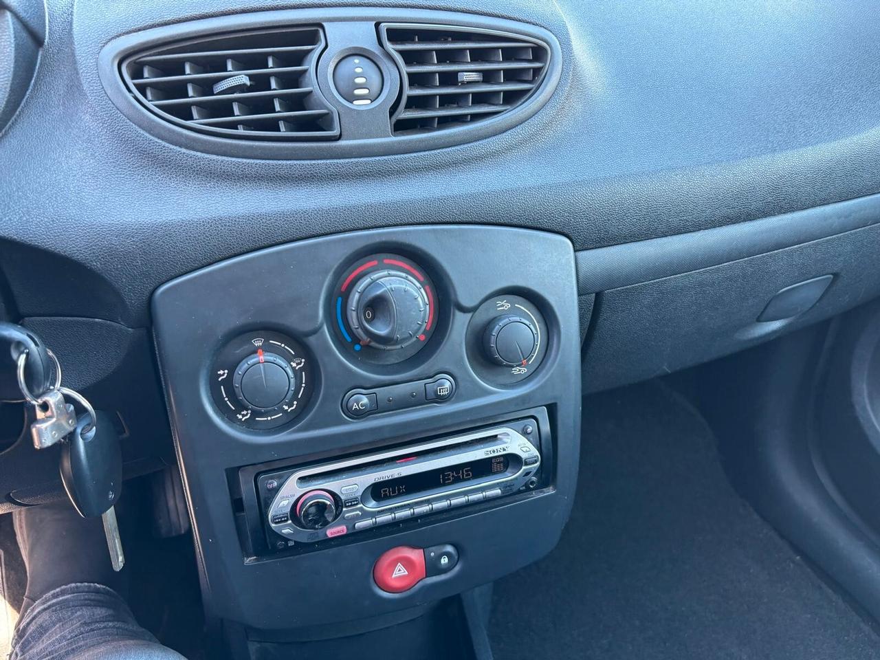 Renault Clio Storia 1.2 16V 5 porte Dynamique