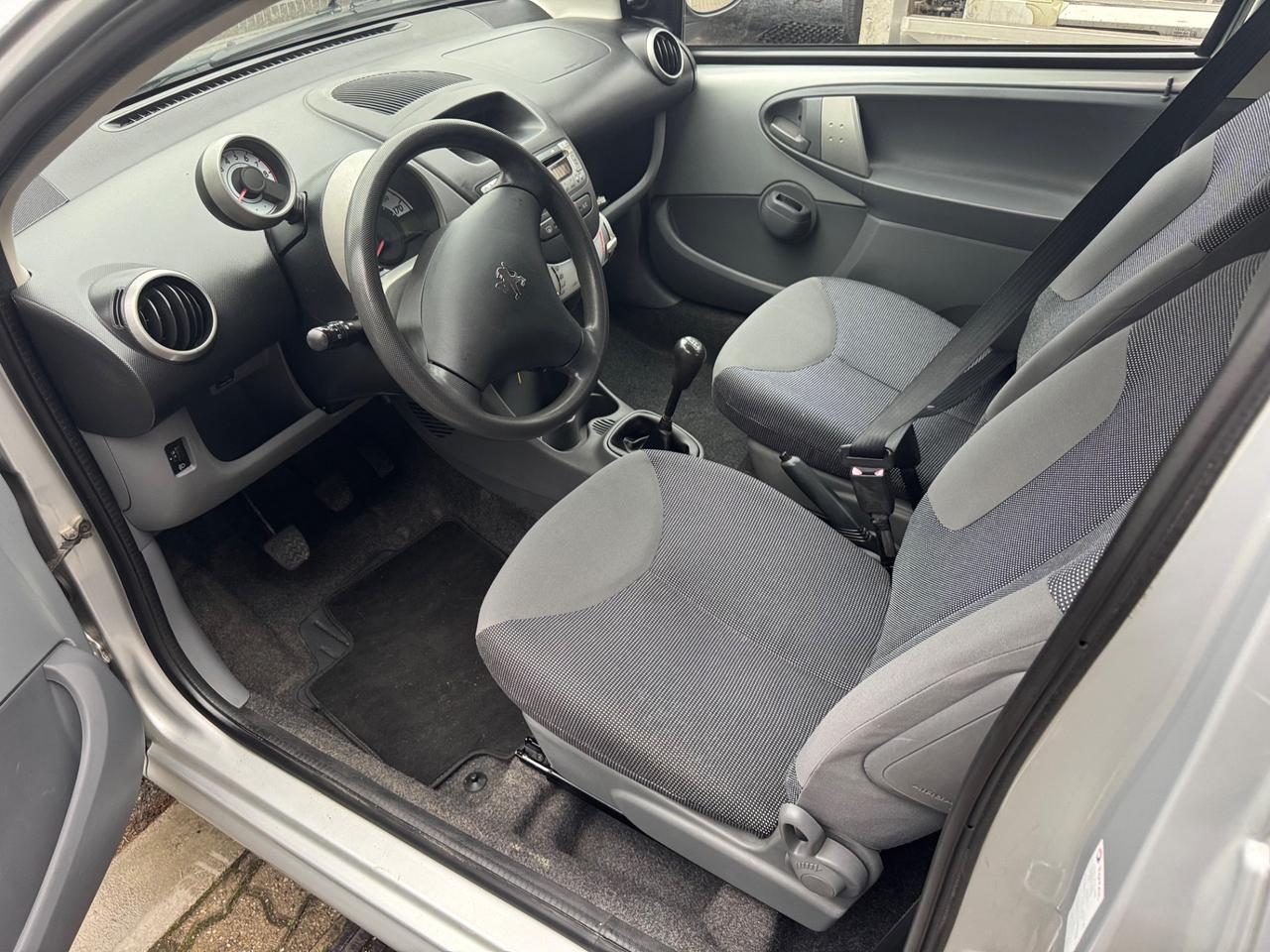 Peugeot 107 1.0 68CV 3p. Neopatentati