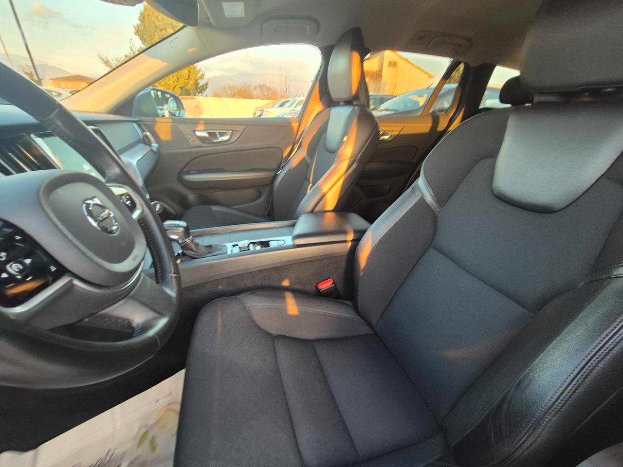 Volvo V60 Cross Country D4 AWD Geartronic Pro 2020