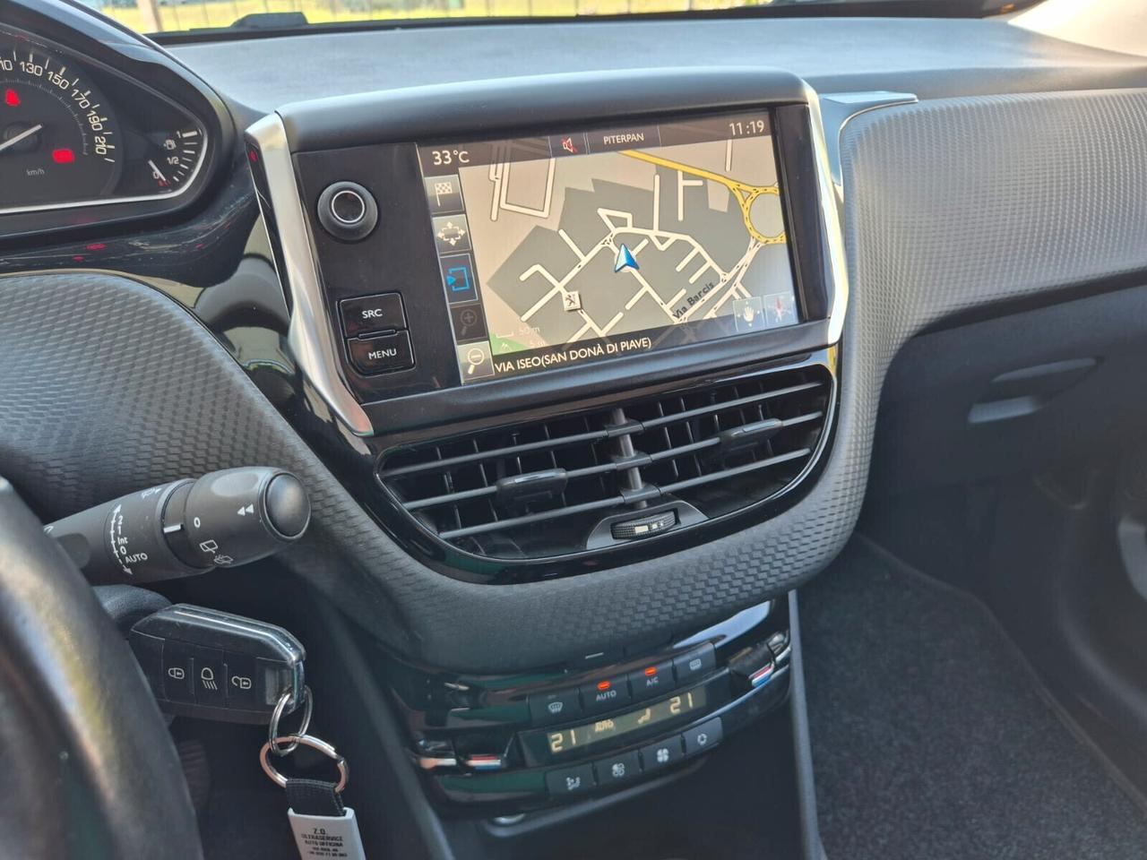 Peugeot 208 BlueHDi 75 3 porte Allure
