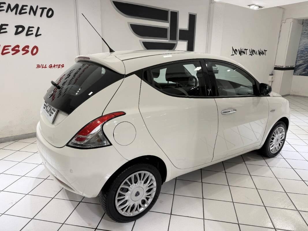Lancia Ypsilon 1.2 Gold 69cv my16