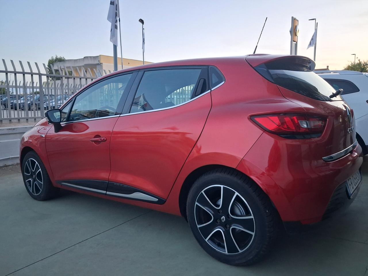 RENAULT Clio Duel 1.500 dCi 90cv Km120.400