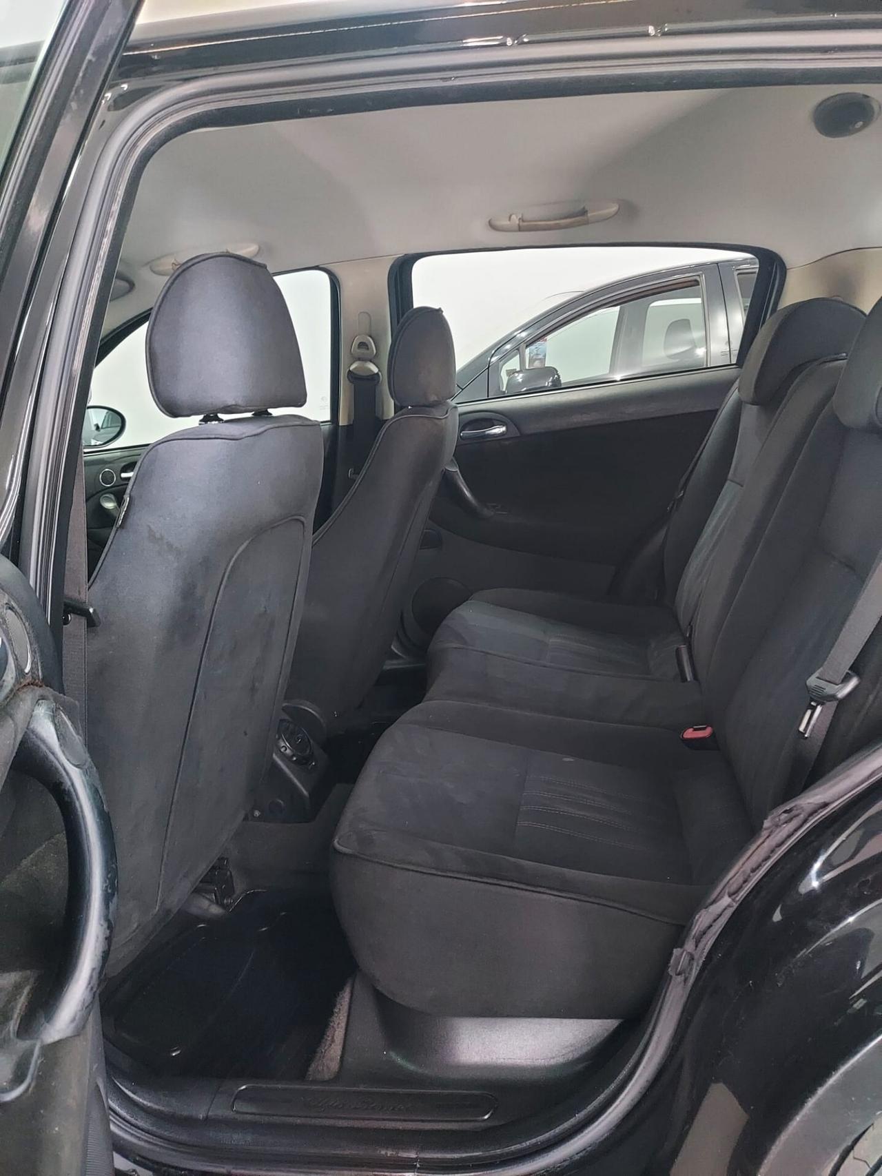 Alfa Romeo 147 1.9 JTD (120) 5 porte Distinctive