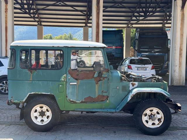 TOYOTA Land Cruiser BJ40