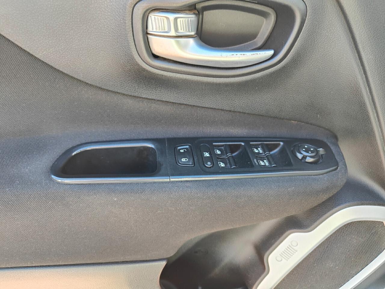 Jeep Renegade 1.6 Mjt 120 CV Longitude