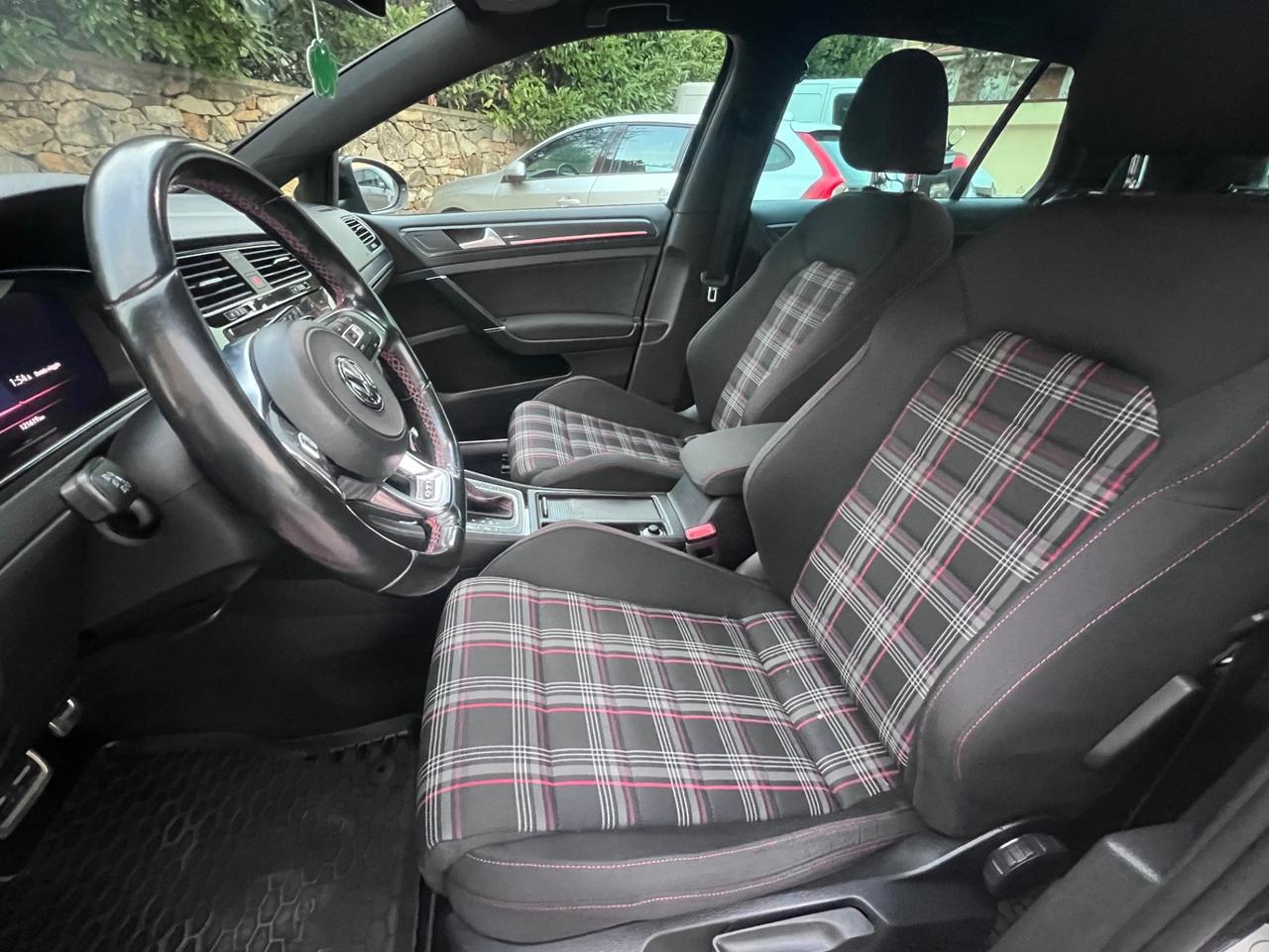 Volkswagen Golf GTI Performance 2.0 245 CV TSI 5p. BMT