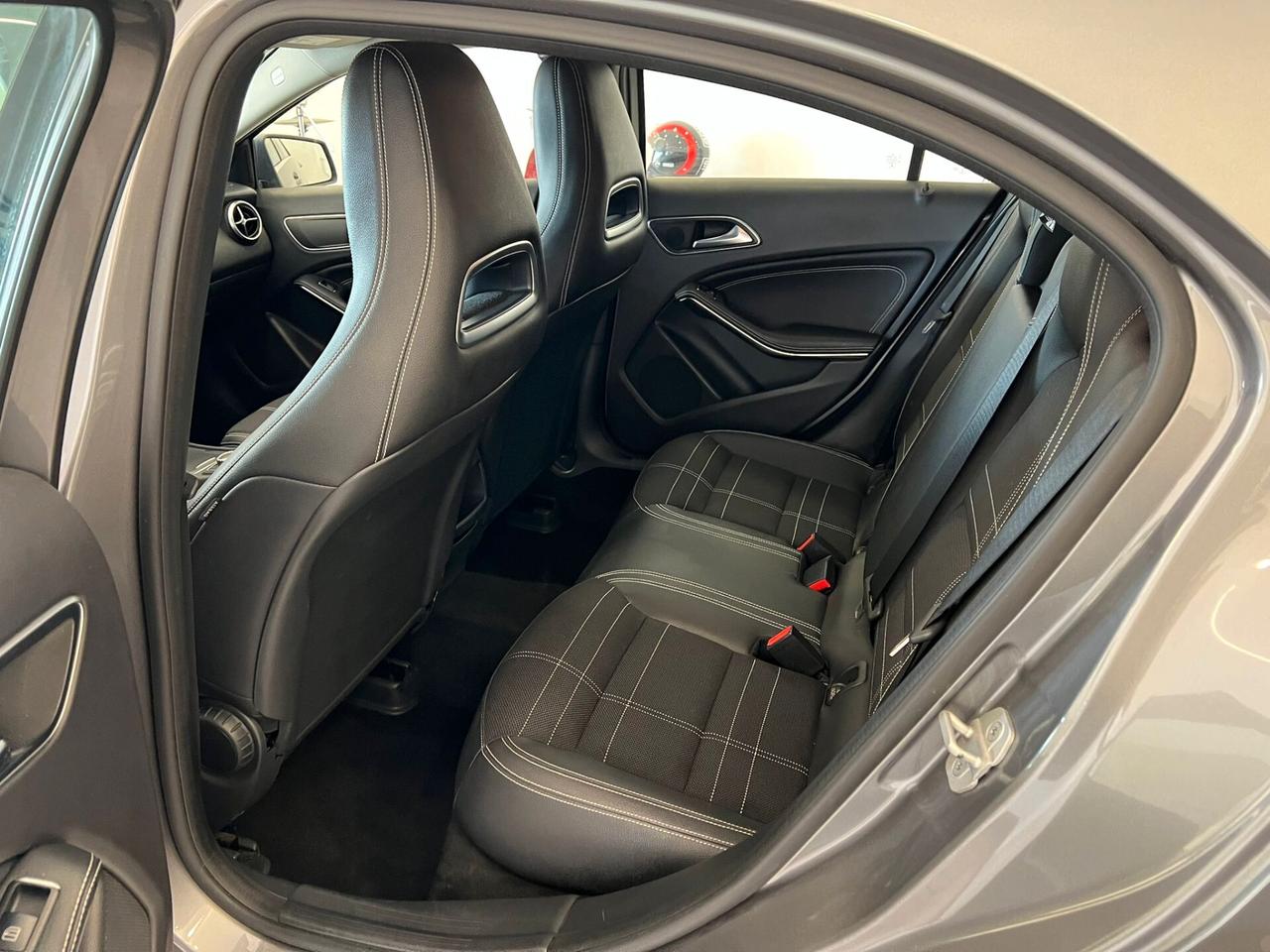 Mercedes-benz A 180 d Automatic Premium 2016