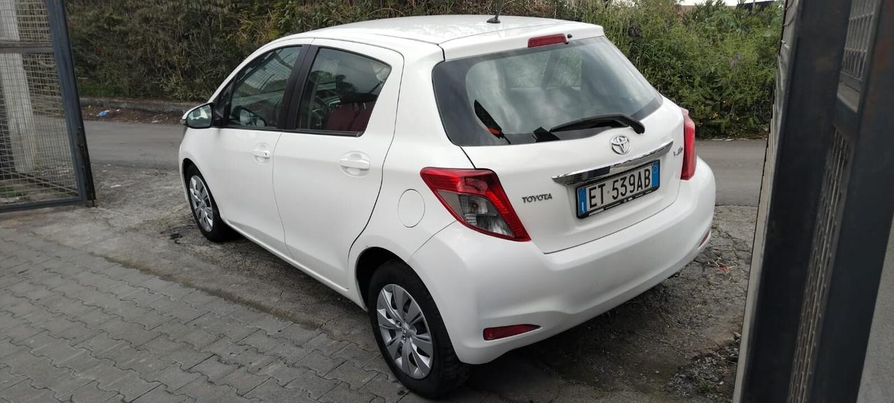 Toyota Yaris 1.4 D-4D 5 porte Active