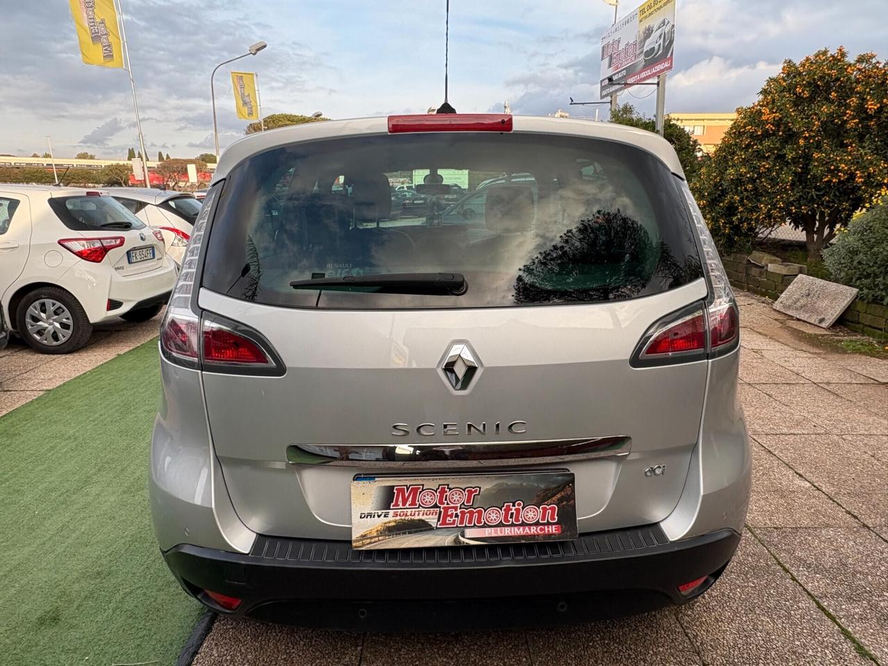 Renault Scenic XMod 1.5 dCi 110CV limited