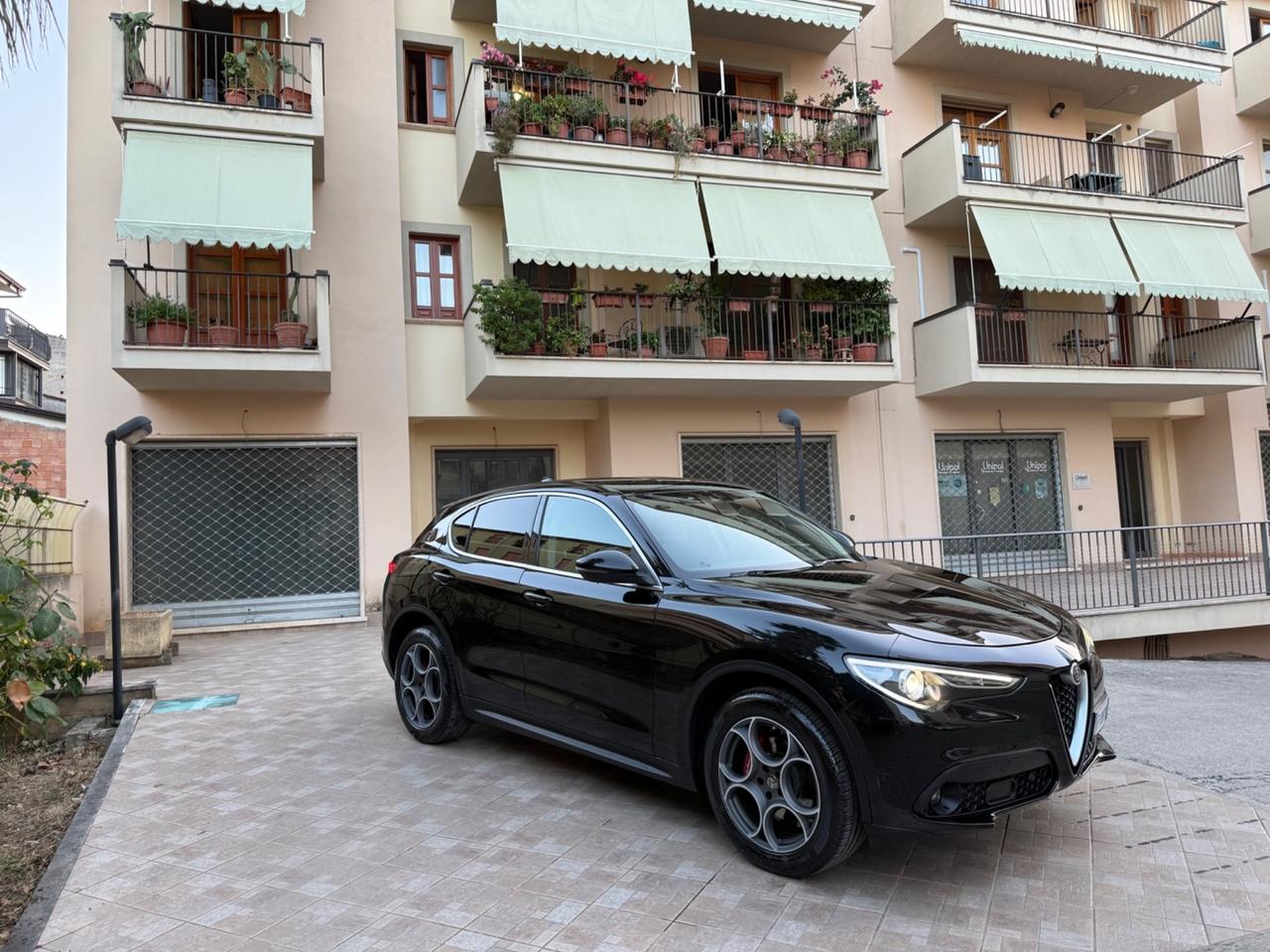 Alfa Romeo Stelvio 2.2 Turbodiesel 210 CV AT8 Q4 B-Tech