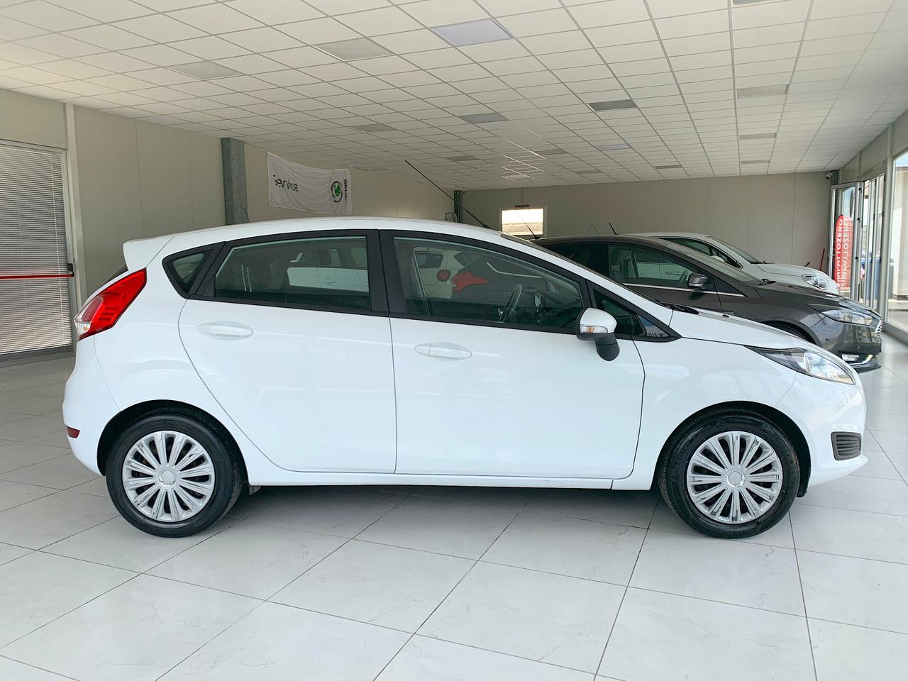 Ford Fiesta 1.5 TDCi 75CV 5 porte POCHI KM