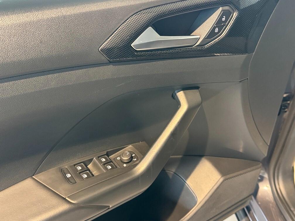 Volkswagen T-Cross 1.0 tsi Life 115cv dsg Led App conn 16" Neopat